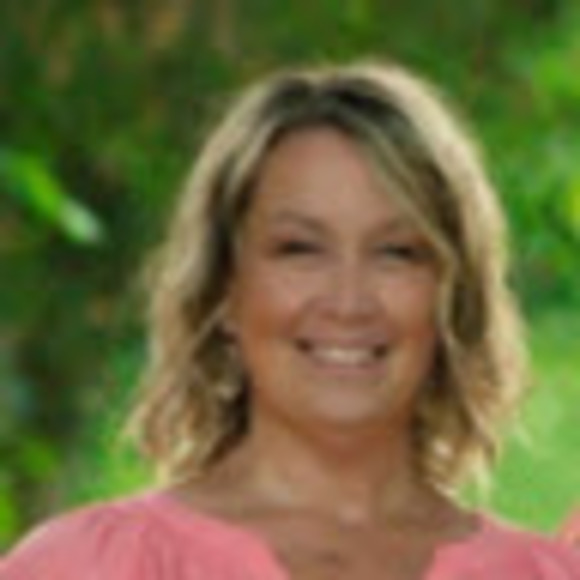 Meet your Posher, Amy - Picture 1 of 1